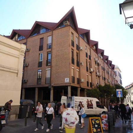 Apartamento En El Mercado De San Miguel Madrid Luaran gambar