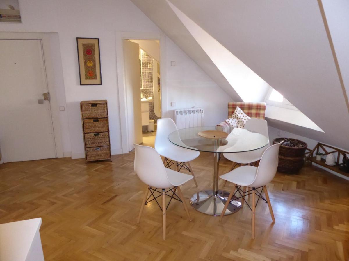Apartamento En El Mercado De San Miguel Madrid Luaran gambar