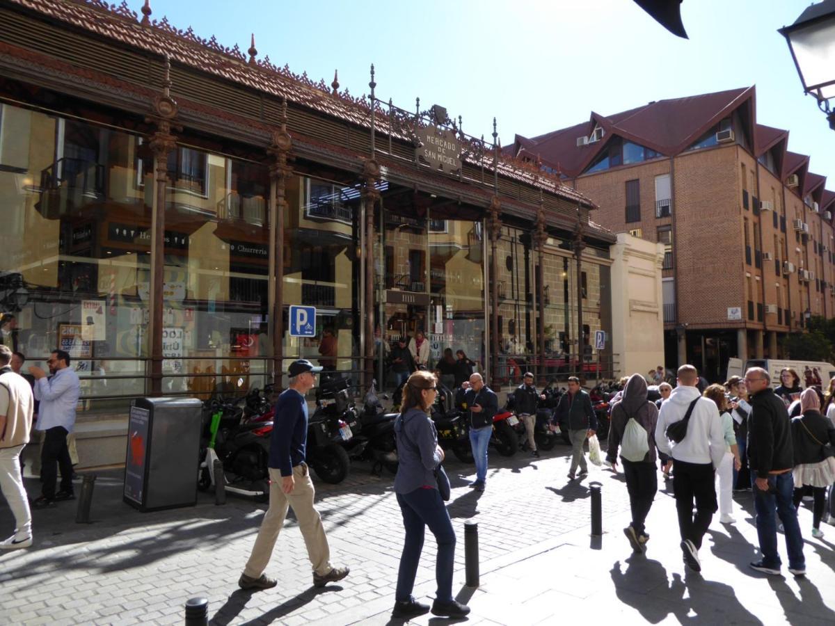 Apartamento En El Mercado De San Miguel Madrid Luaran gambar